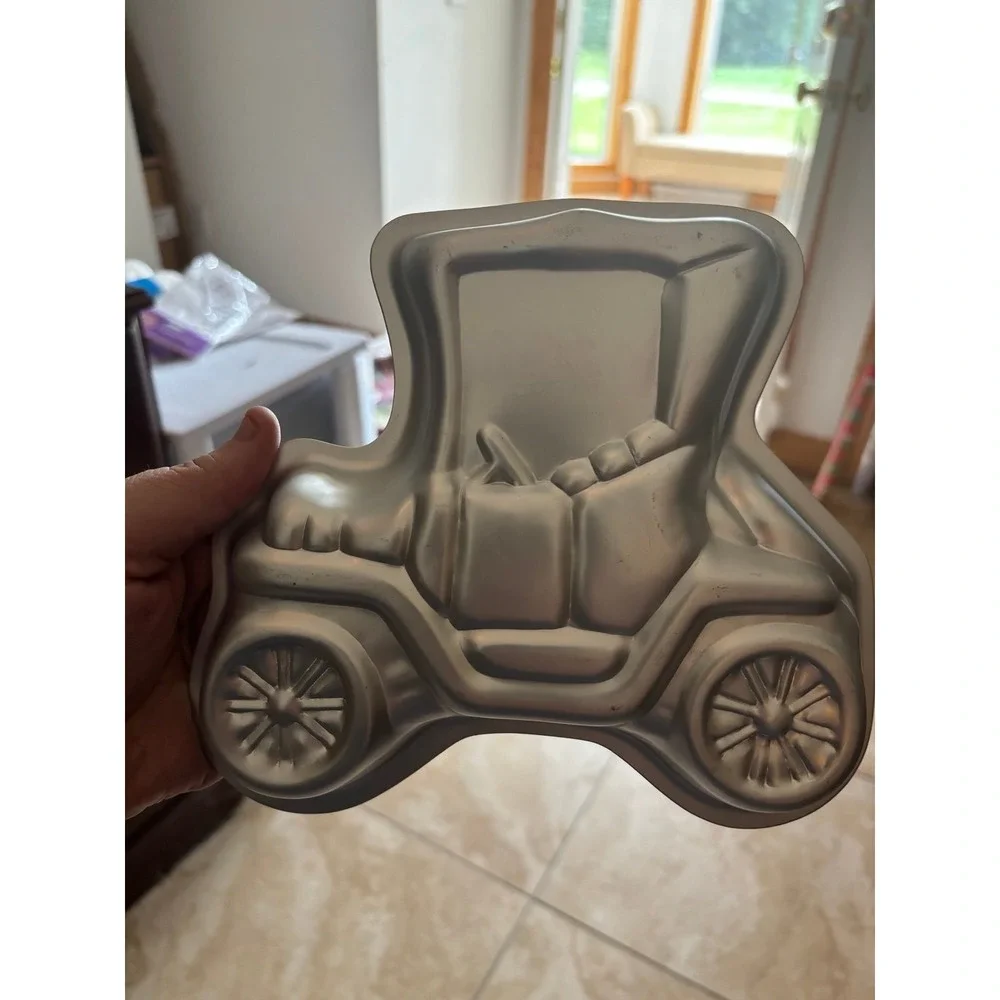 1975 Vintage Wilton 508-434 Automobile Classic Car Model T Cake Pan Mold  New